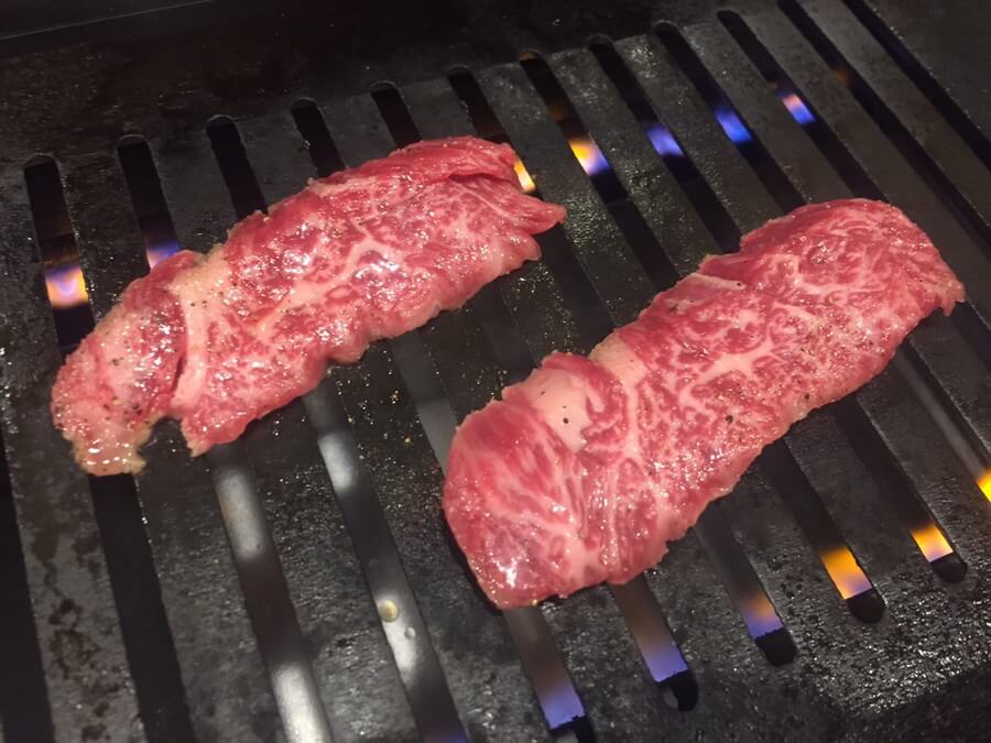 お肉